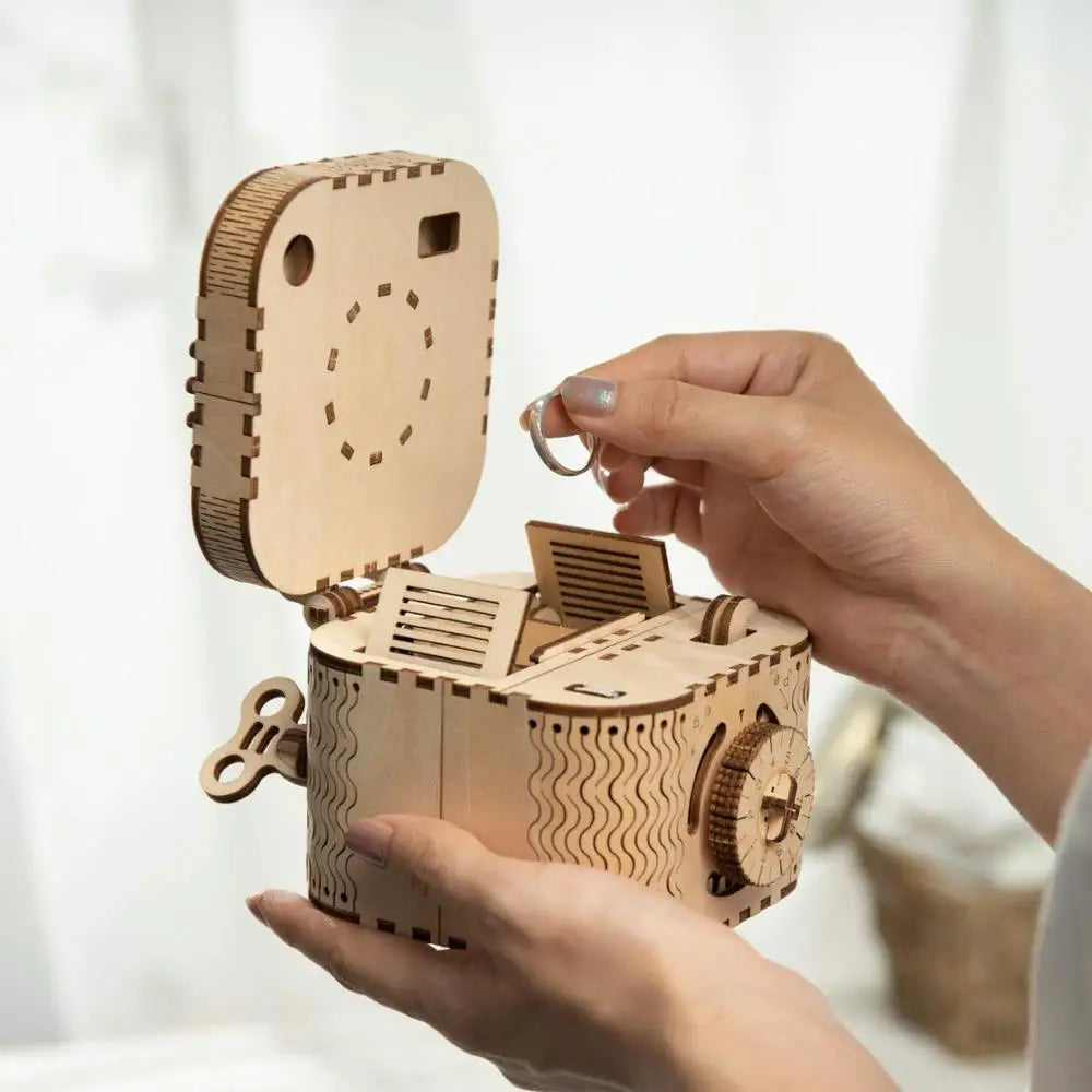 123pcs Creative DIY 3D Treasure Box Wooden Puzzle Game