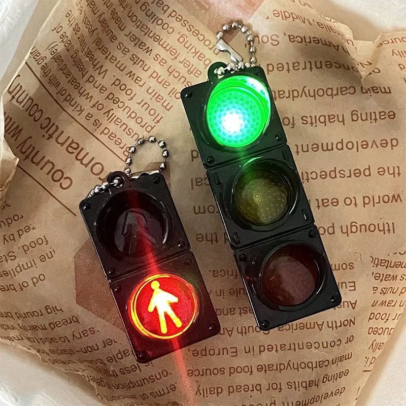 1/2Pcs Simulation Electronic Traffic Light Keychain Pendant Mini Pedestrian Light LED Light-emitting