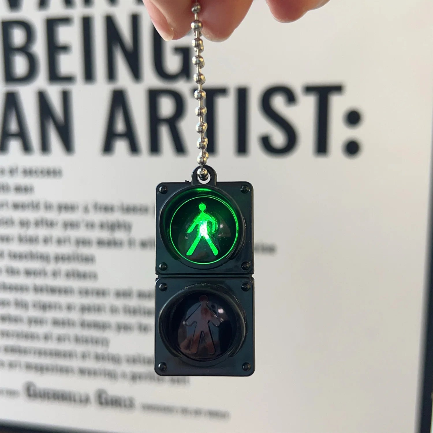 1/2Pcs Simulation Electronic Traffic Light Keychain Pendant Mini Pedestrian Light LED Light-emitting