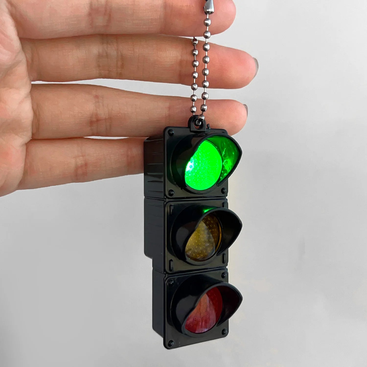 1/2Pcs Simulation Electronic Traffic Light Keychain Pendant Mini Pedestrian Light LED Light-emitting